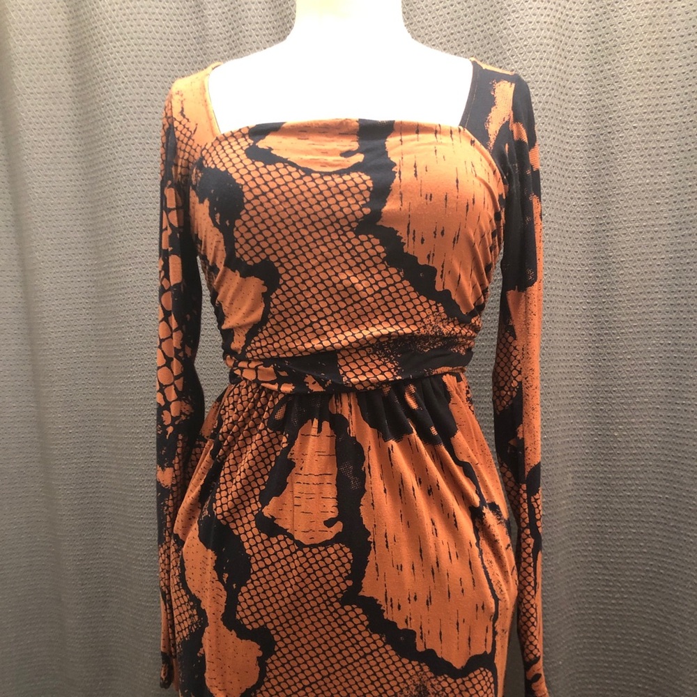 *sold* Orange & Black Mid Dress - Picture 1 of 3